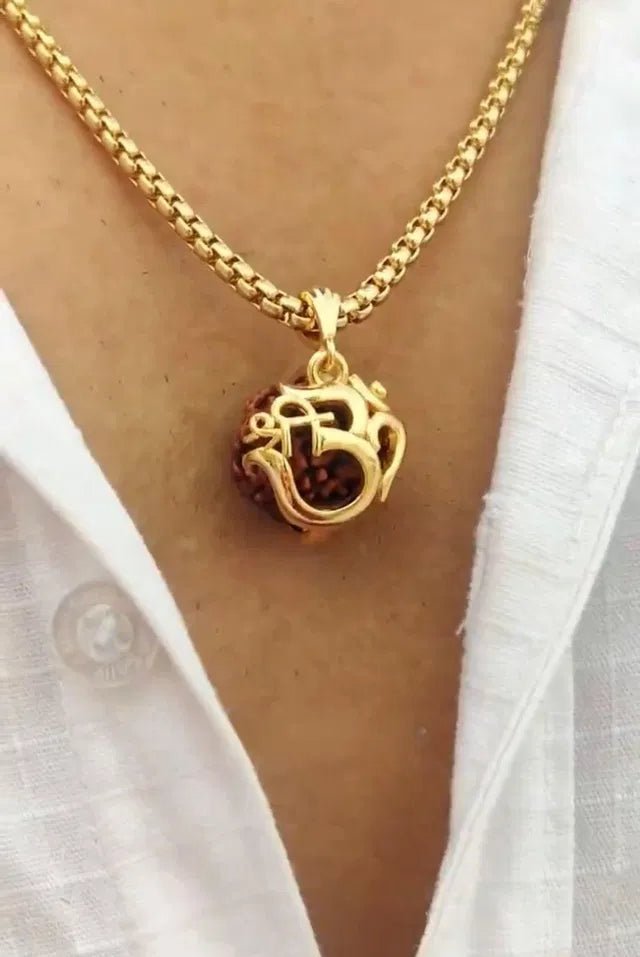 Om Rudraksha Pendant With Chain - General Mart
